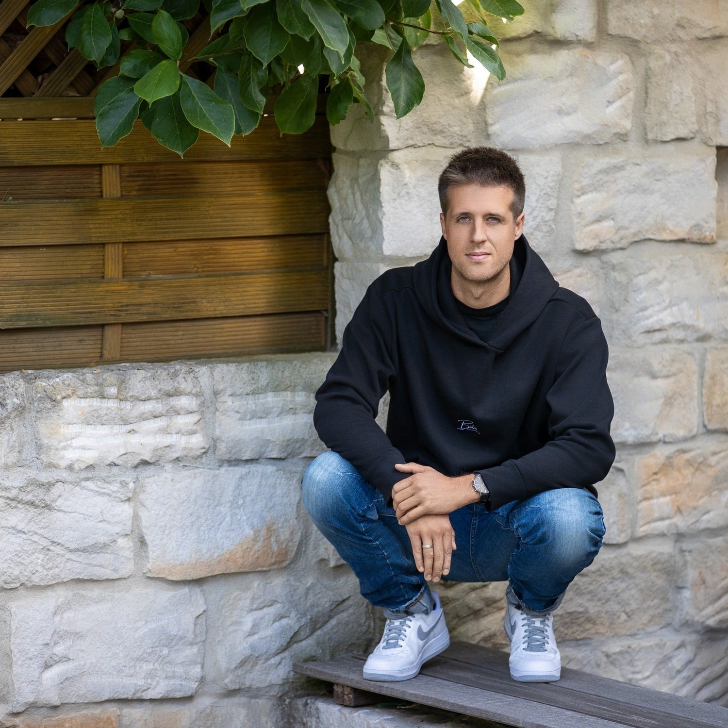 Oversized Hoodie von Batos Apparel in cleanem, minimalistischen Streetwear-Design